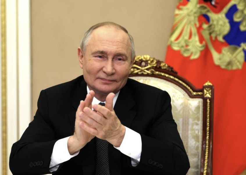 ACUSA EL KREMLIN A ESTADOS UNIDOS DE OBSTACULIZAR EL FIN DE LA GUERRA EN UCRANIA